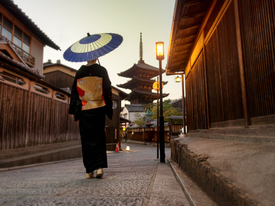 Japan - Frau in Kimono